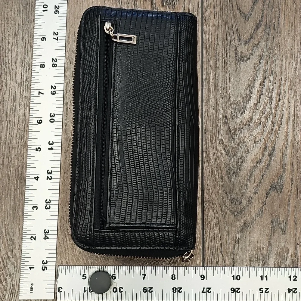 Guess, Vintage, Classic, Faux, Black Embossed, Wallet, Casual, Chic, Basic